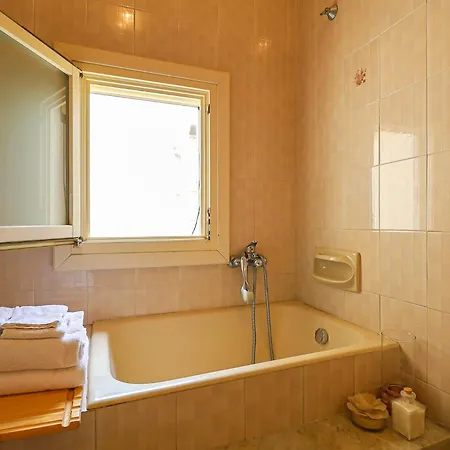 Casa Di Clara - Centralissimo Apartamento